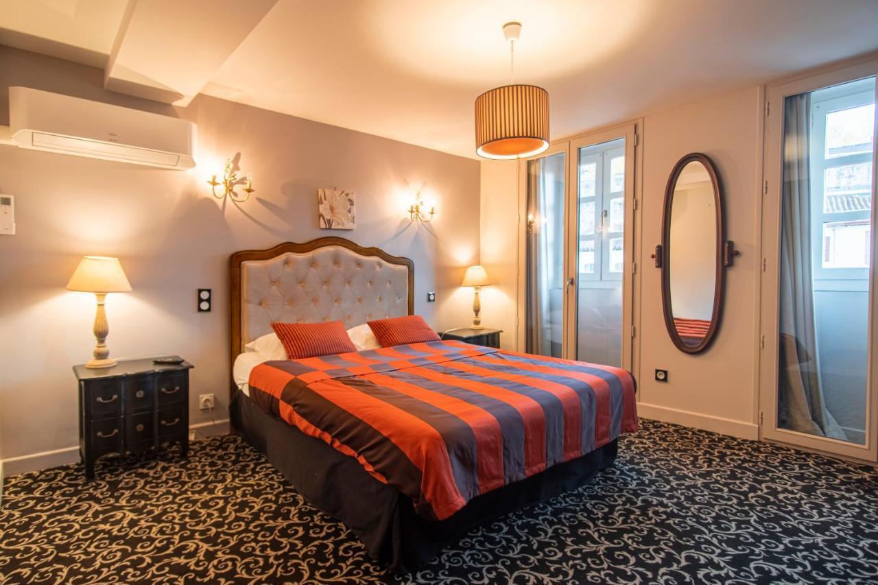 Hotel Itzalpea Saint-Jean-Pied-de-Port Exterior foto